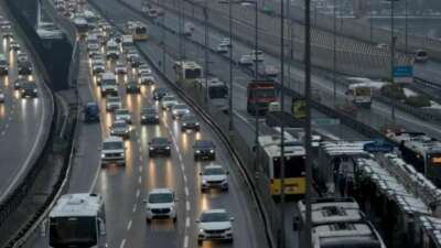 Saraçhane’ye dayanışma ablukası: Bazı yollar trafiğe kapatıldı
