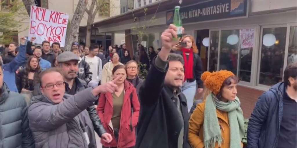Mülkiye’de İmamoğlu protestosuna saldırı girişimi