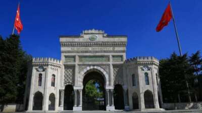 İstanbul Üniversitesi’nde 50 akademisyen açığa alındı