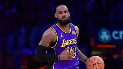 LeBron James, NBA’de 50 bin sayı barajını geçen ilk isim oldu