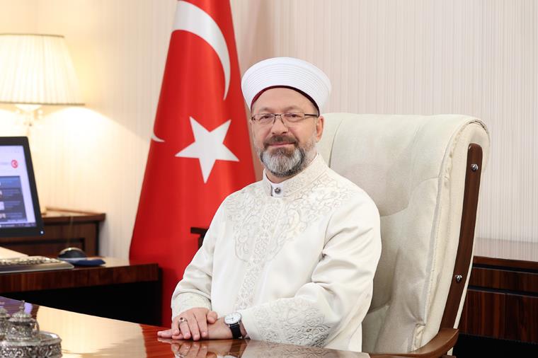 Diyanet İşleri Başkanı Erbaş, İstanbul Büyük Çamlıca Camii’nde bayram hutbesi okudu