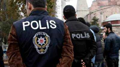 27 bin adet uyuşturucu ele geçirilen ve aralarında çocuklarında bulunduğu 5 şüpheli tutuklandı
