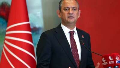 Özgür Özel İstanbul Büyükşehir Belediyesine geldi