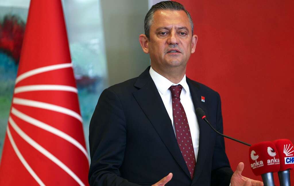 Özgür Özel İstanbul Büyükşehir Belediyesine geldi Özgür Özel İstanbul Büyükşehir Belediyesine geldi