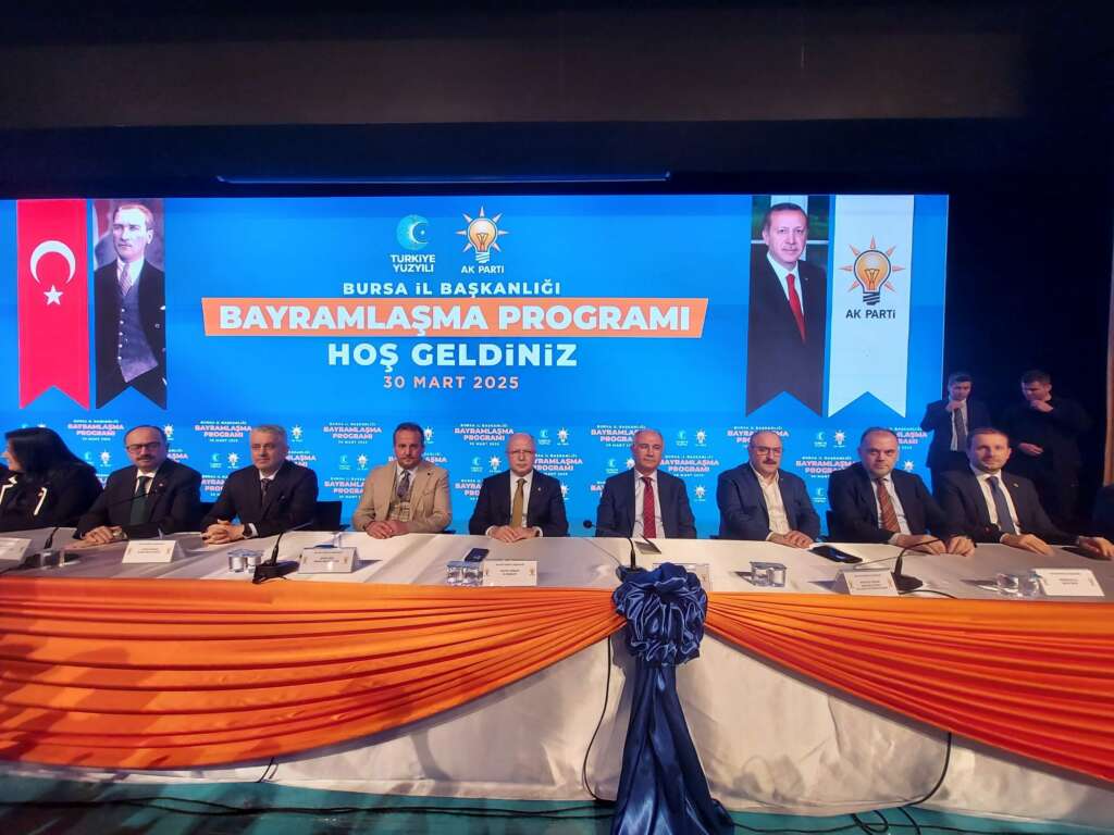 AK Parti Bursa İl Başkanlığı’ndan bayramlaşma töreni