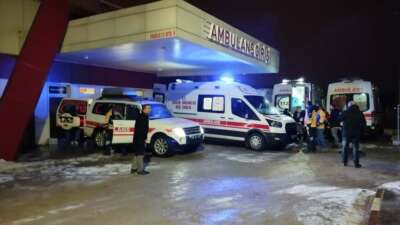 Teravih namazında doğal gaz sızıntısı: Çok sayıda kişi hastaneye kaldırıldı