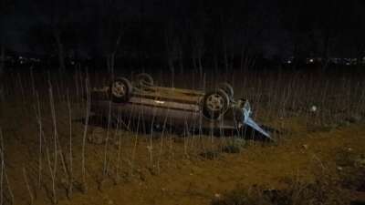 Bursa’da Kaza: Otomobil tarlaya uçtu