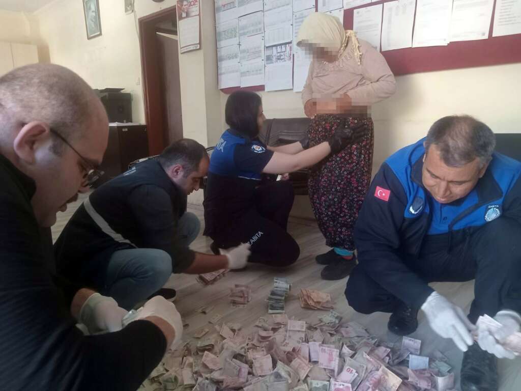 Dilencinin üzerinden çıkan para herkesi şaşırttı, Memurların parayı sayması 3 saat sürdü