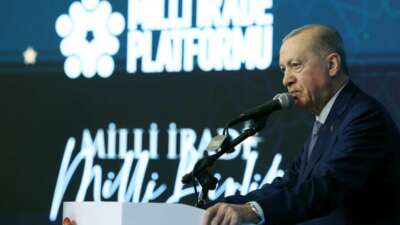 Cumhurbaşkanı Erdoğan’dan Özgür Özel’e tepki: Siyasi mandacılık talep ediyor