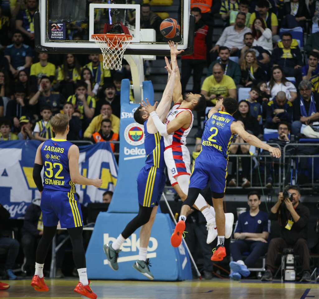 Euroleague’in yeni lideri Fenerbahçe