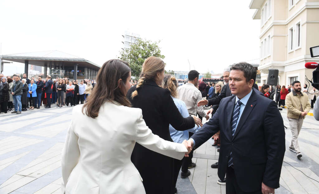 Başkan Aydın, Osmangazi ailesiyle bayramlaştı
