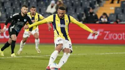 Fenerbahçe’de Cenk Tosun bilmecesi!