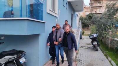 Bursa’da 20 yıl kesinleşmiş hapis cezasıyla aranıyordu…Kaçan şüpheliyi gönül ilişkisi ele verdi