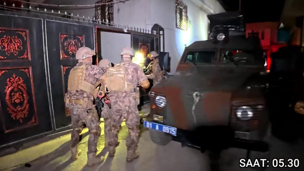 ‘Saygılılar’ silahlı suç örgütü operasyonu: 11 tutuklama ‘Saygılılar’ silahlı suç örgütü operasyonu: 11 tutuklama