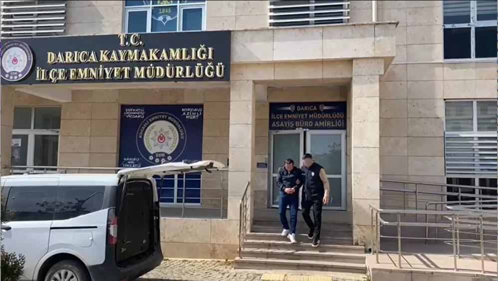 Bursa’da aranıyordu, Kocaeli’de yakalandı Bursa’da aranıyordu, Kocaeli’de yakalandı