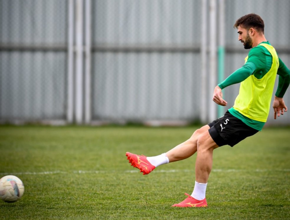 Bursaspor’da Kuşadası hazırlıkları sürüyor Bursaspor’da Kuşadası hazırlıkları sürüyor