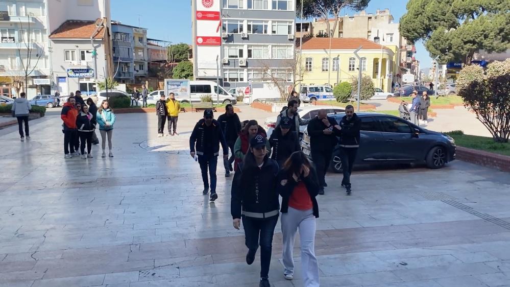 ‘Yeşil reçete’ operasyonunda gözaltına alınan şüpheliler adliyede