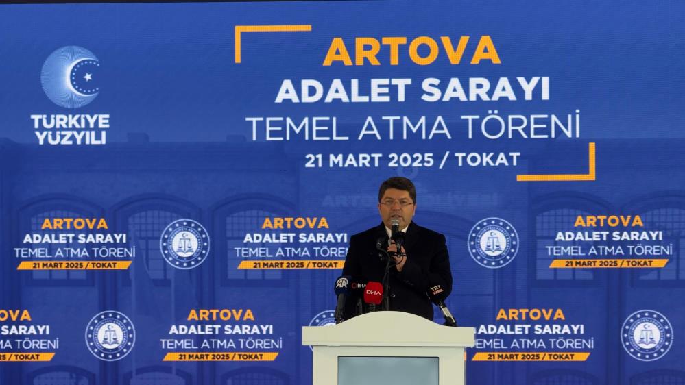 Bakan Tunç: “Suç şebekeleriyle ve yolsuzlukla mücadele eden bir yargı istemiyorlar”