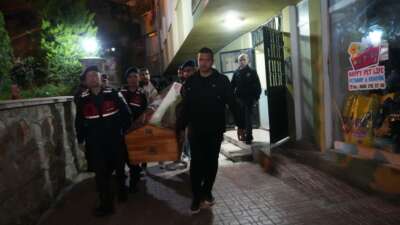 Boşanma aşamasındaki eşini öldüren polis memuru için ağırlaştırılmış müebbet talebi