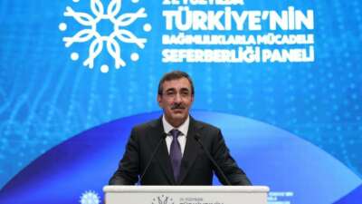 Cumhurbaşkanı Yardımcısı Yılmaz: “Son günlerde maalesef yargı süreçlerimizle ilgili sokaklarda hukuk dışı, hukuka aykırı bir takım eylemlerin, söylemlerin yaşandığını gördük”