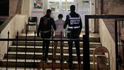 Zihinsel engelli adamı darp eden şahıs yakalandı