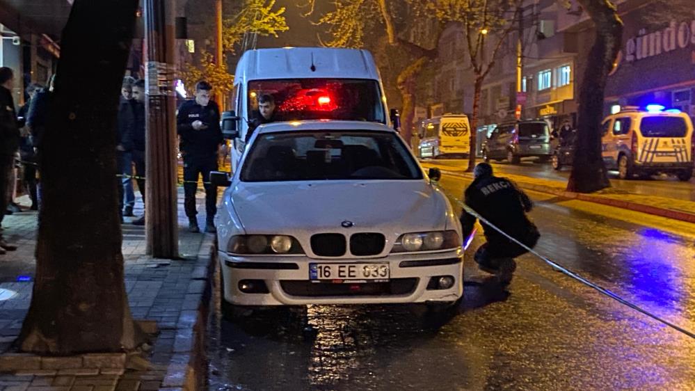 Bursa’da otomobile ateş eden şahıs mezarlıkta yakalandı