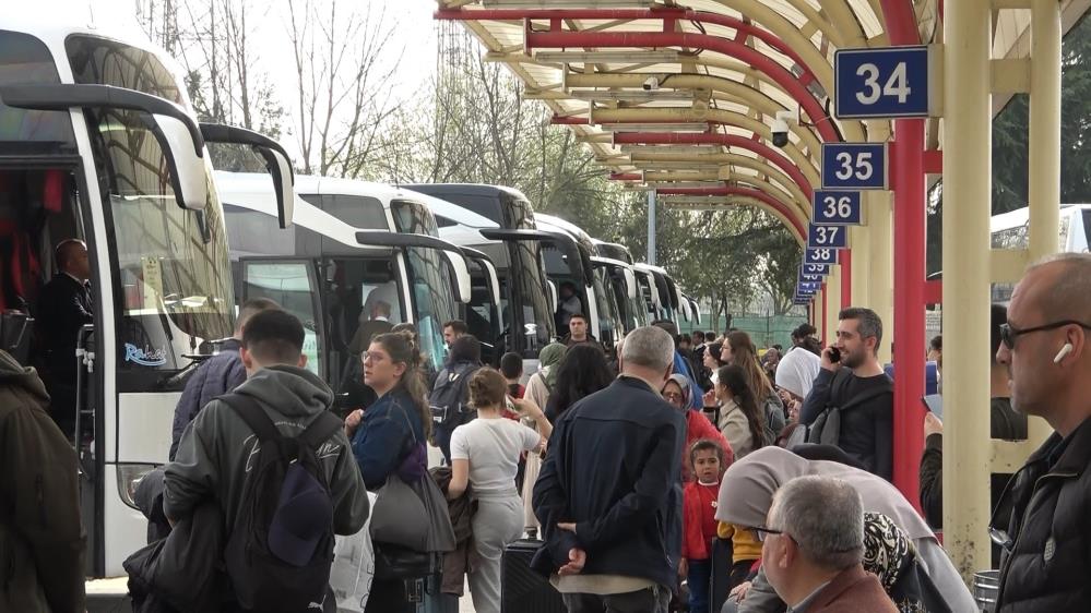 Bursa Terminali’nde bayram yoğunluğu