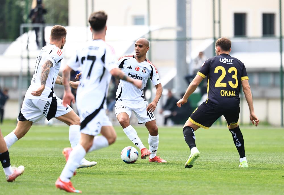 Beşiktaş, hazırlık maçında İstanbulspor’a mağlup oldu