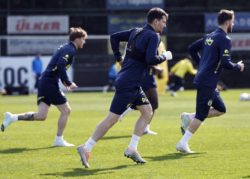 Fenerbahçe günü çalışarak geçirdi