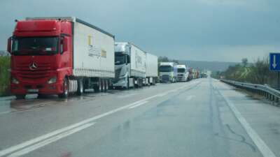 TIR sürücüleri, bayramı ailelerinden uzakta buruk geçiriyor