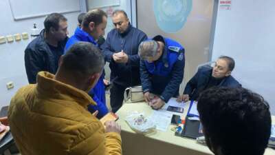 Yalova’dan geldi Bursa’da dilenirken zabıtaya yakalandı