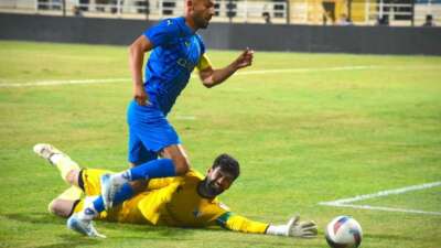 38 yaşındaki Yasin Öztekin, gol krallığına koşuyor