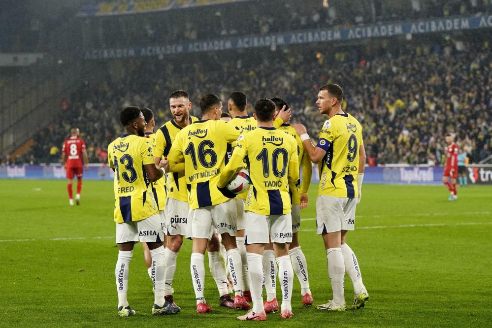 Fenerbahçe, Bodrum FK maçıyla lige dönüyor