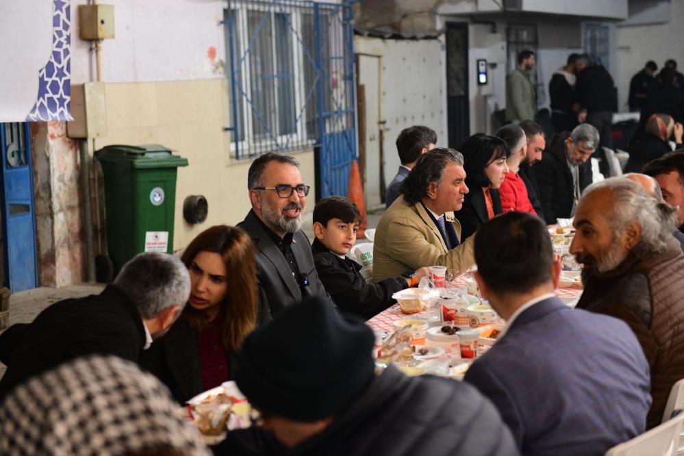 Bursa’da binlerce kişi aynı sofrada buluştu