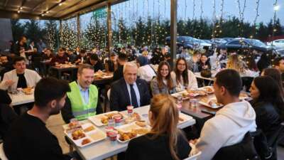 Başkan Şadi Özdemir gençlerle iftarda buluştu