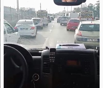 Bursa’da sürücülerin fermuar sistemi büyük alkış aldı