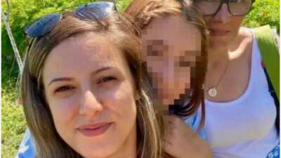 Eski eşin öldürdüğü, anne ve kızı son yolcuğuna uğurlandı