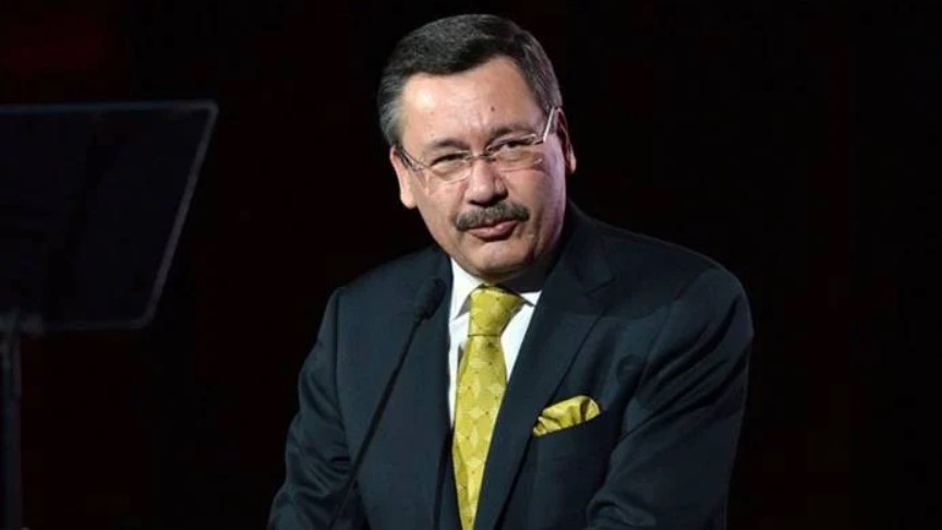 Melih Gökçek’ten, Dilek İmamoğlu hakkında skandal paylaşım: ‘Kocanın içeriye girmesinden çok memnunsun’