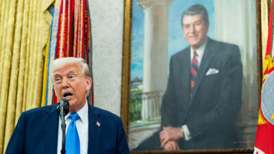 Trump: “Grönland’a sahip olmamız gerekiyor”