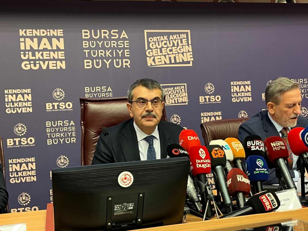 Milli Eğitim Bakanı Tekin, BTSO’da sektör buluşmasında