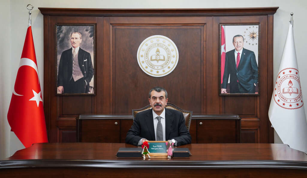 Bakan Tekin, Bursa’ya geliyor!