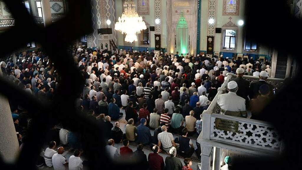 Bayram namazı saat kaçta? İstanbul, Ankara, Bursa ve tüm iller…