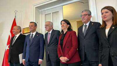DEM Parti heyeti CHP Genel Merkezi’nde