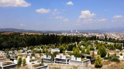 Bursa Büyükşehir’den ‘katlı mezarlığa’ onay
