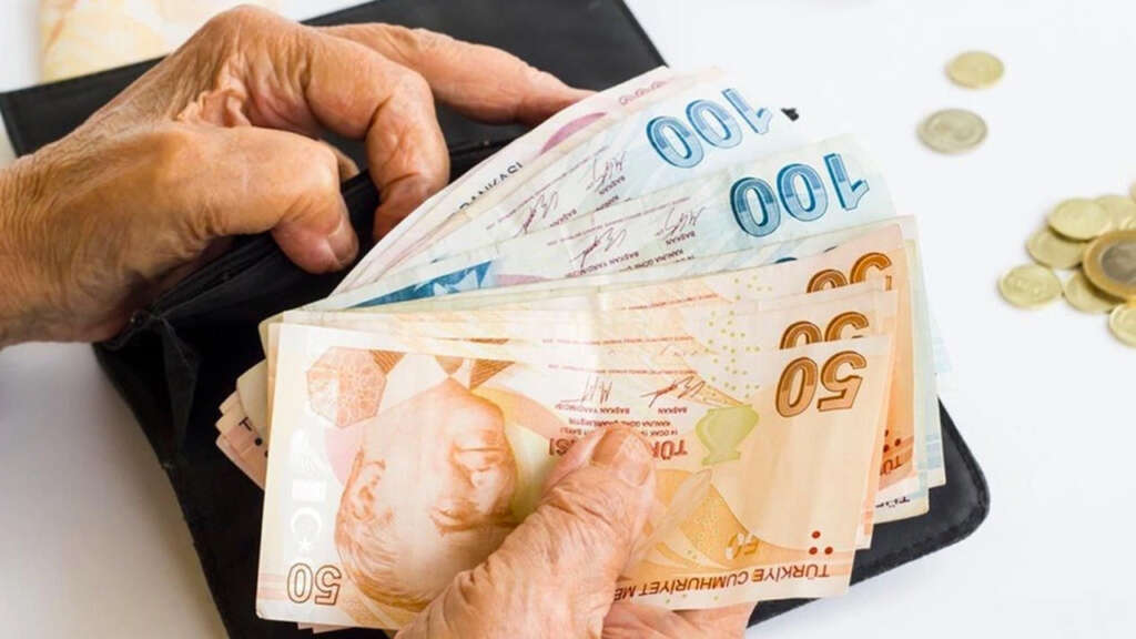 Meclis’te kabul edildi! Emekli ikramiyesi 4 bin TL oldu