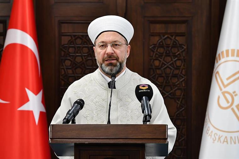 Diyanet İşleri Başkanı Erbaş’tan Kadir Gecesi mesajı