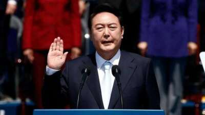 Güney Kore Devlet Başkanı Yoon Suk Yeol resmen görevden alındı