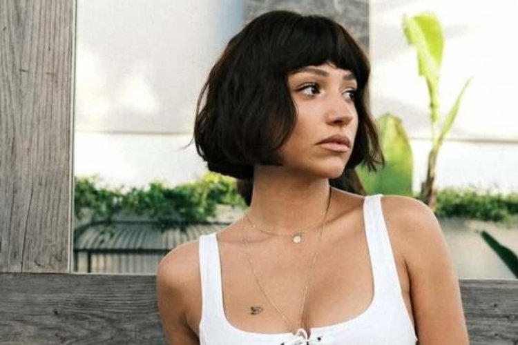 Zeynep Bastık, imajını yeniledi