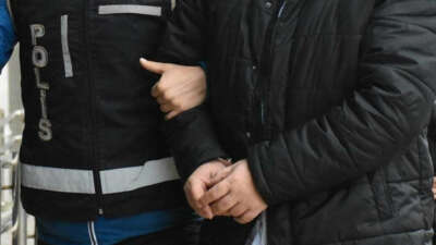 Sosyal medyada 1 Mayıs’da yasadışı gösteri yürüyüşü için çağrı yaptıkları öne sürülen 8 şüpheli yakalandı
