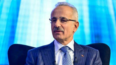 Bakan Uraloğlu operatörler hakkında konuştu